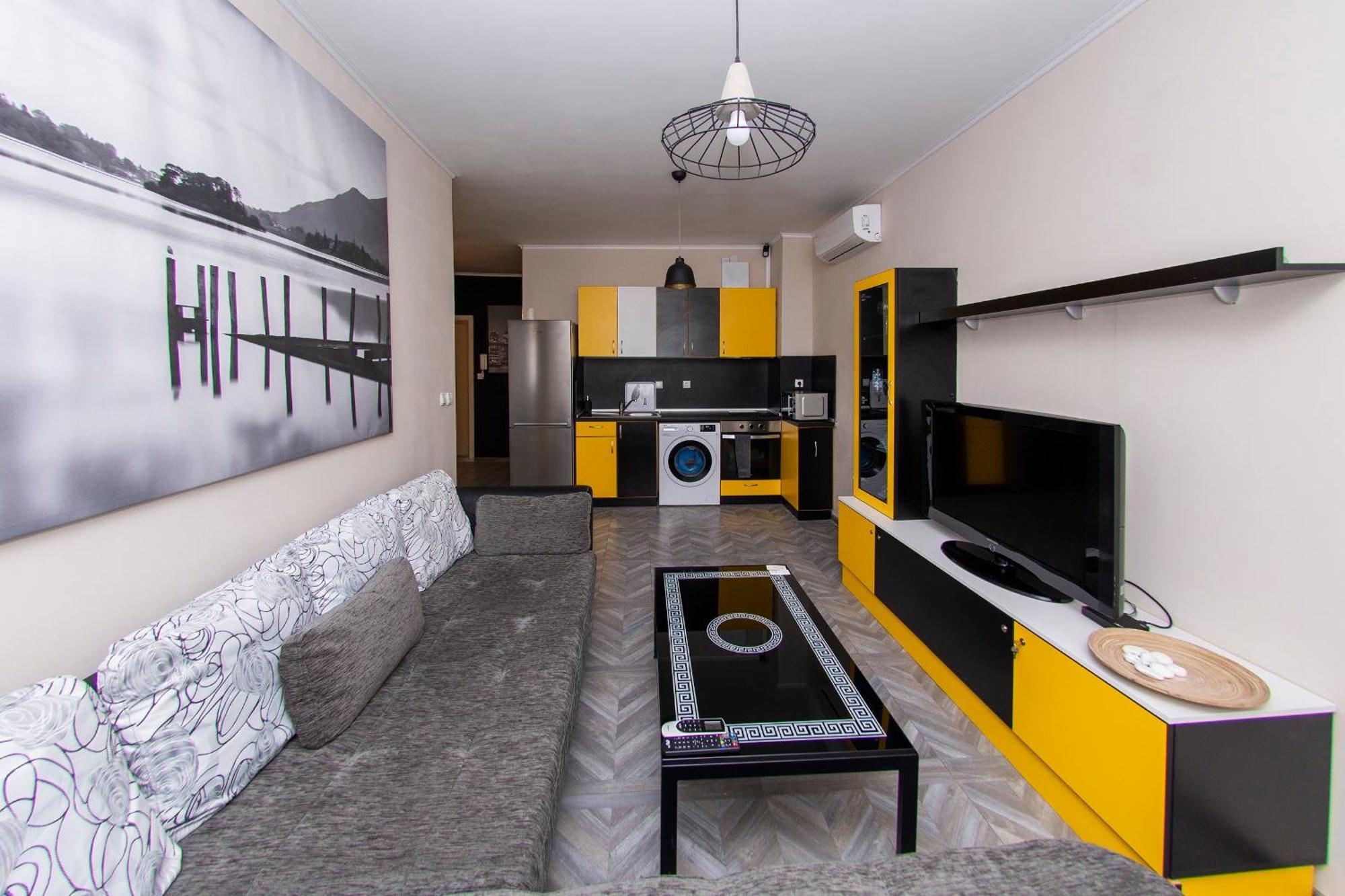 The Yellow Appartment Sofia Exterior photo